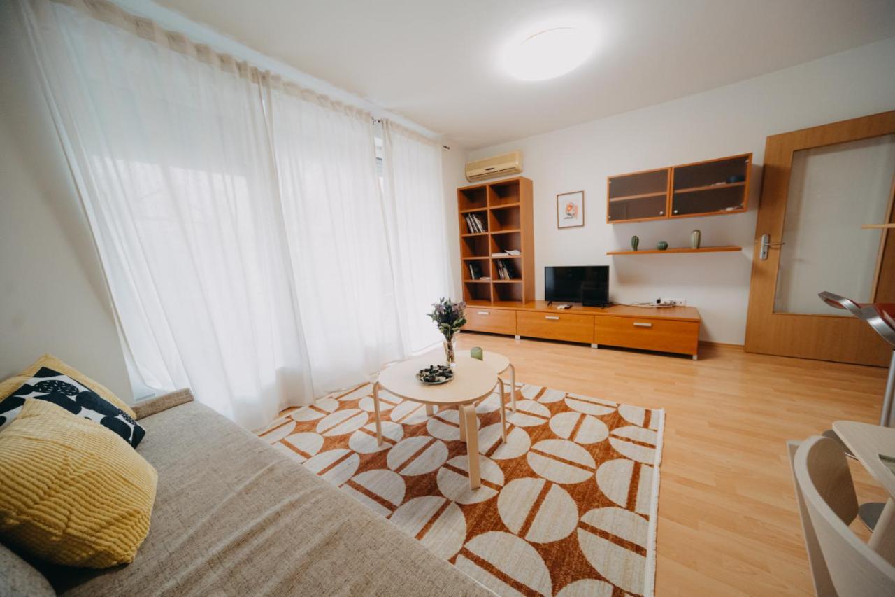 Orangehomes One Bedroom Art Apartment Budapest Kültér fotó